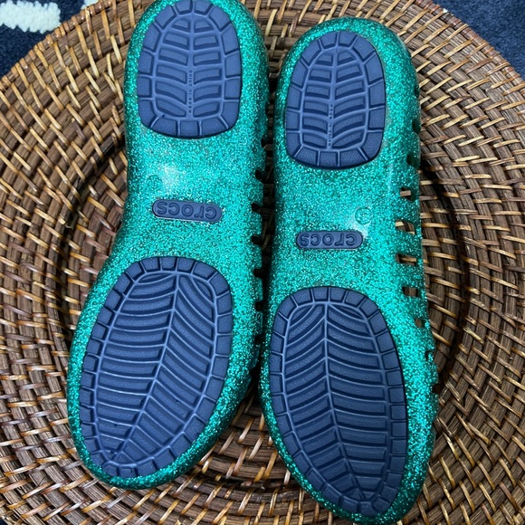 Crocs Adrina II Girl's Green Glitter Flat Shoes Jelly Ballet Size  3 - Picture 4 of 9
